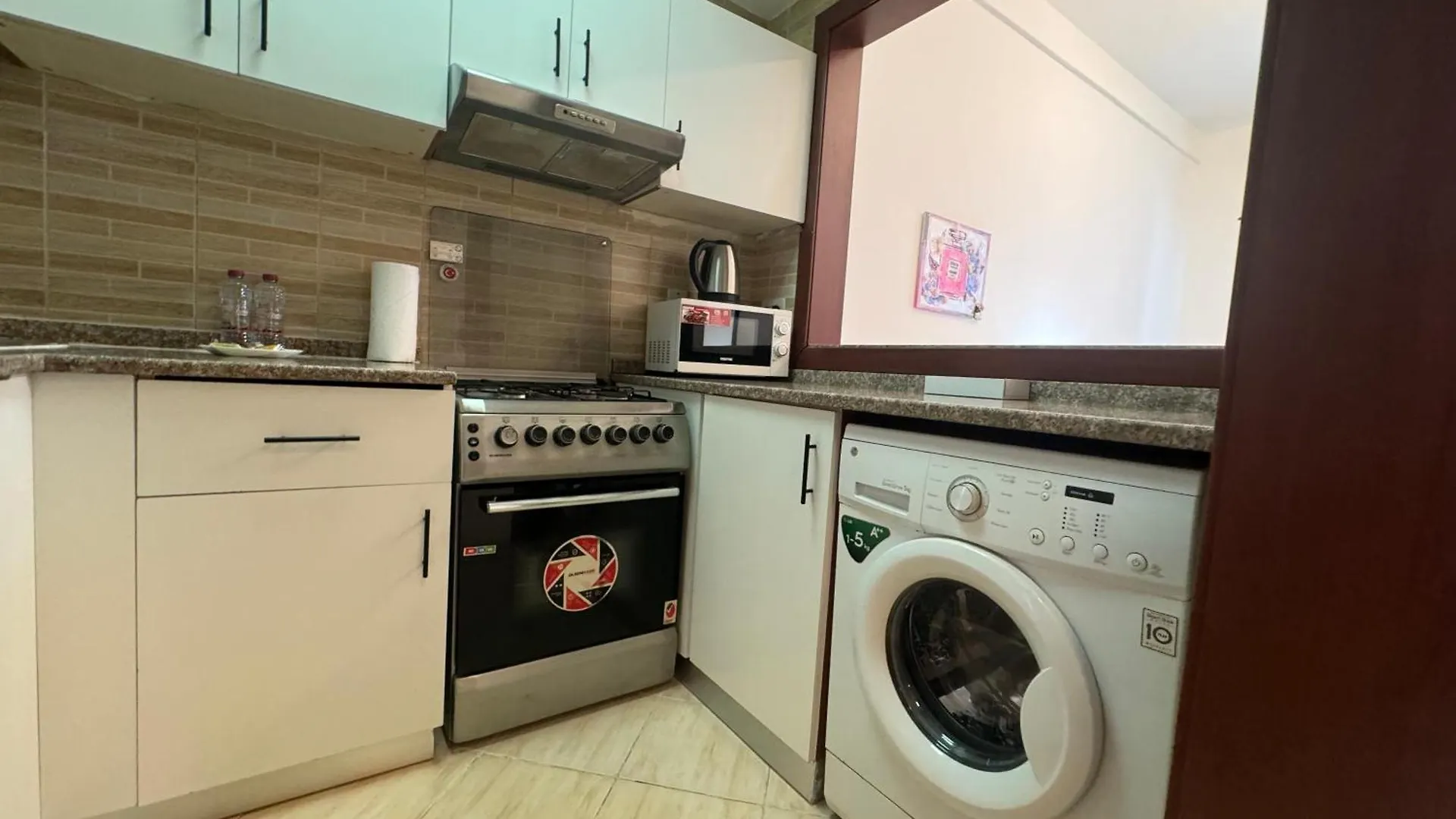 Ashri Holiday Homes Apartment In Dubai Production City