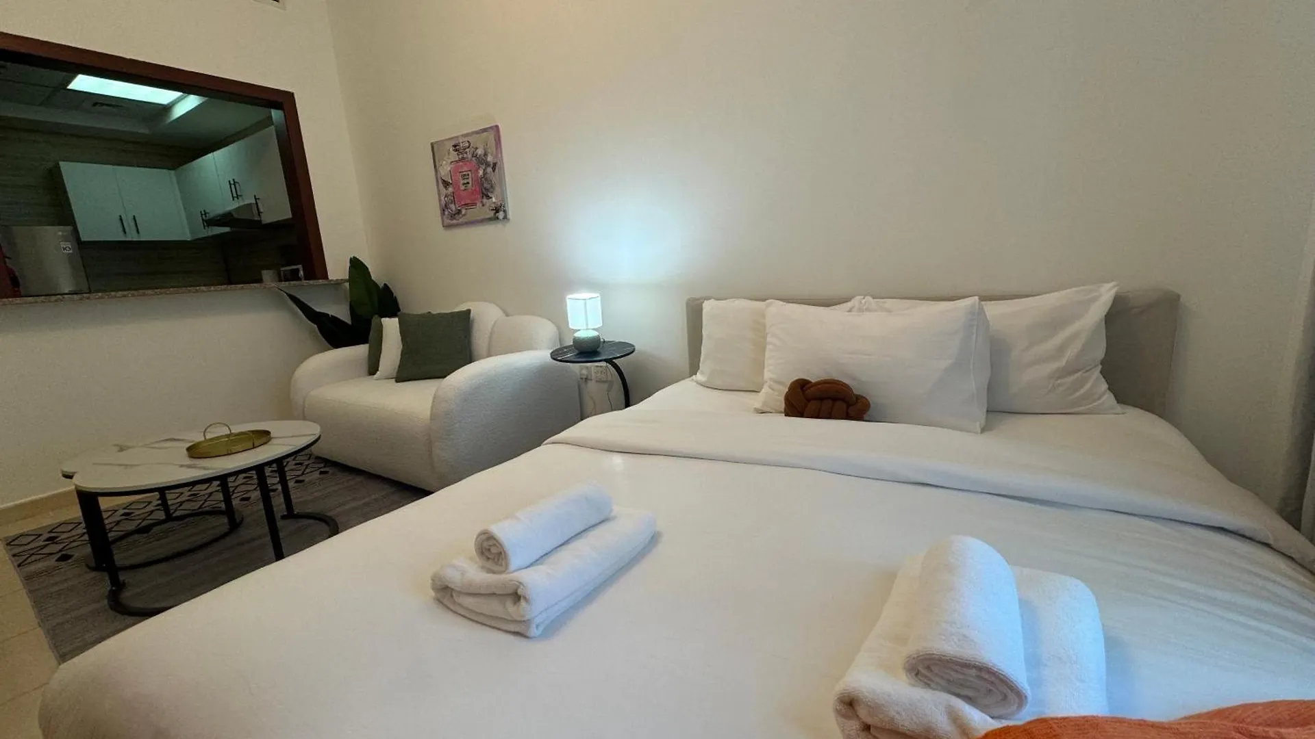 Ashri Holiday Homes Apartment In Dubai Production City