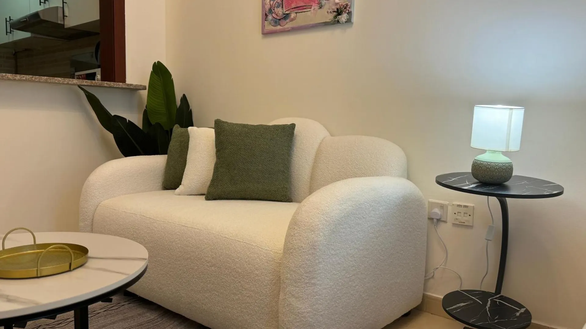 Ashri Holiday Homes Apartment In Dubai Production City